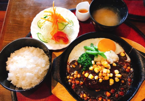 ハンバーグ定食!
