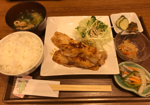 今日のランチ！「つぼみ」さん