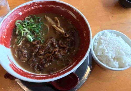 久しぶりの徳島ラーメン　麺王！