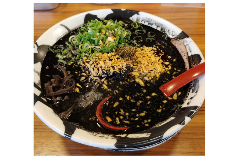 神戸豚骨ラーメン賀正軒！