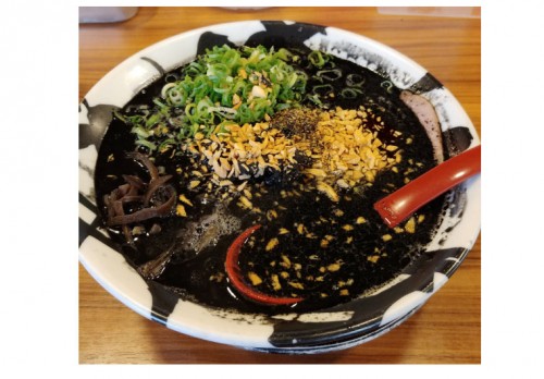 神戸豚骨ラーメン賀正軒！