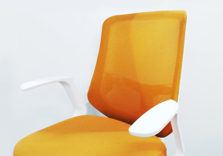 椅子の椅子取りゲーム