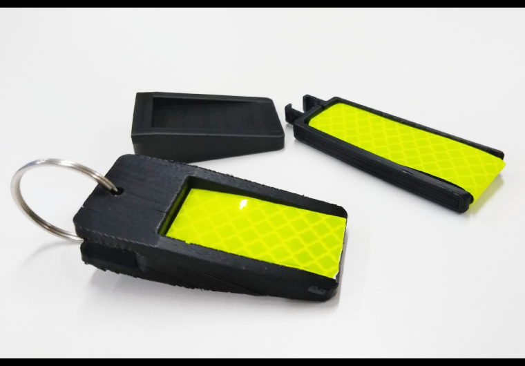 【3Dプリンター】暗い夜道も安心!リフレクタータグ
