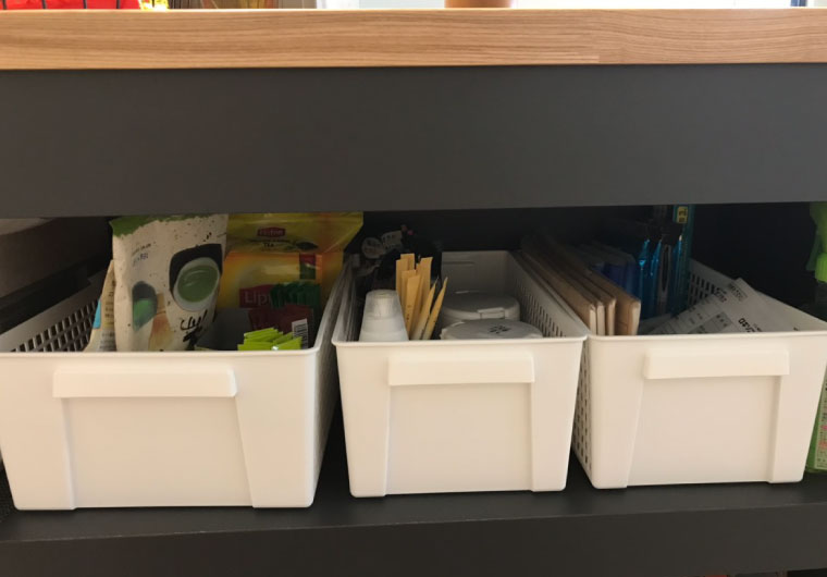 少しの工夫でカウンター下が快適に!