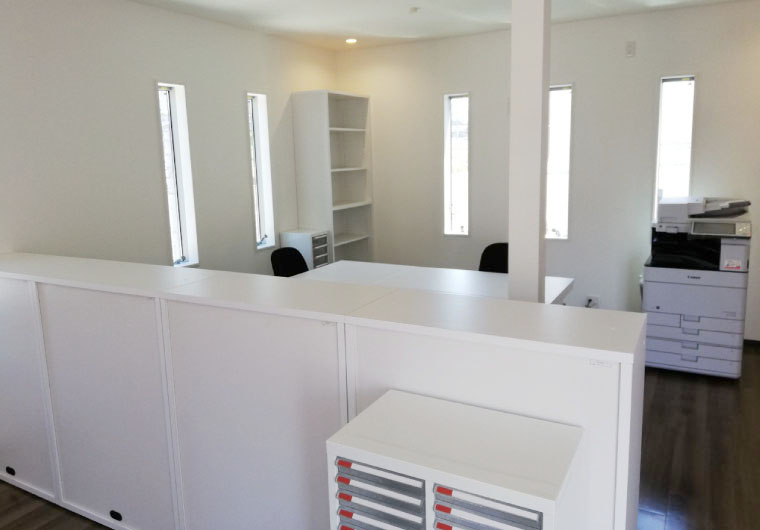 魚住土地開発株式会社様