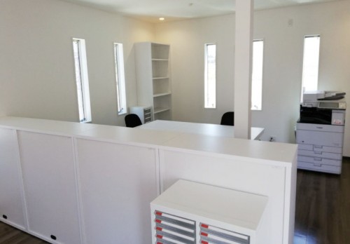 魚住土地開発株式会社様