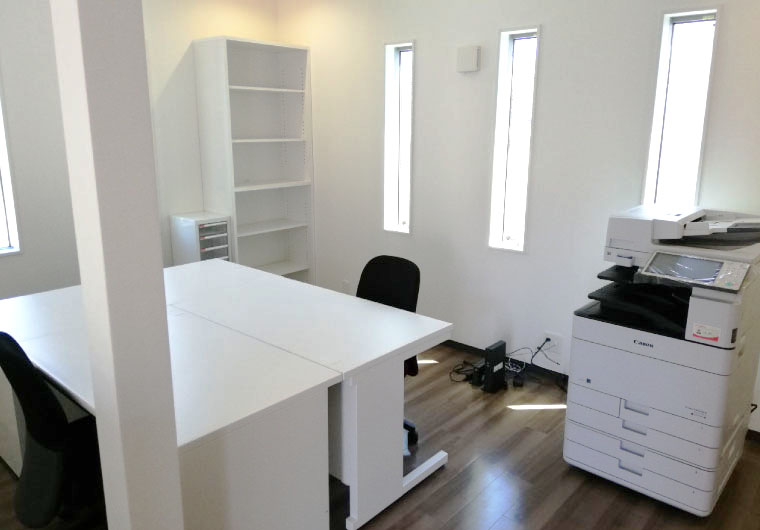 魚住土地開発株式会社様